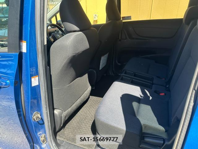 Toyota SIENTA 2017-03 8854084-14