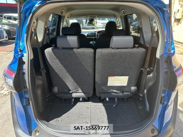 Toyota SIENTA 2017-03 8854084-15