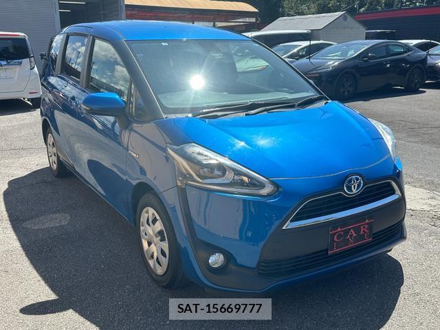 Toyota SIENTA 2017-03 8854084-17