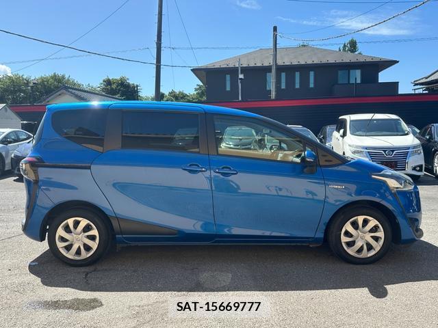 Toyota SIENTA 2017-03 8854084-18