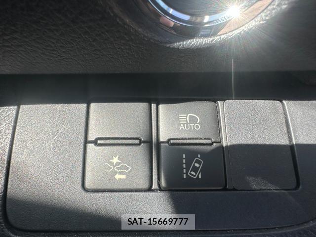 Toyota SIENTA 2017-03 8854084-4