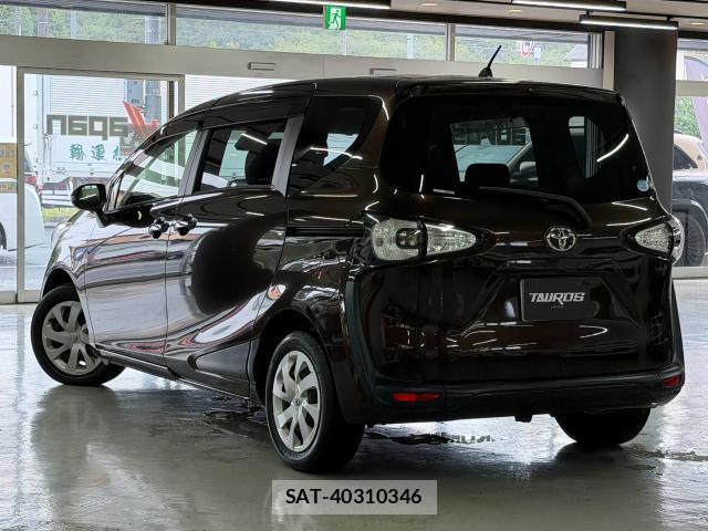 Toyota SIENTA 2017-03 8854254-13