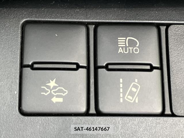 Toyota SIENTA 2015-07 8854273-14