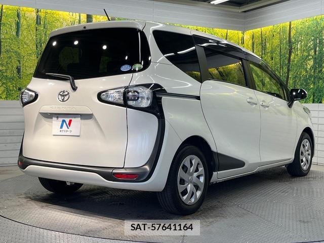 Toyota SIENTA 2016-07 8854408-17