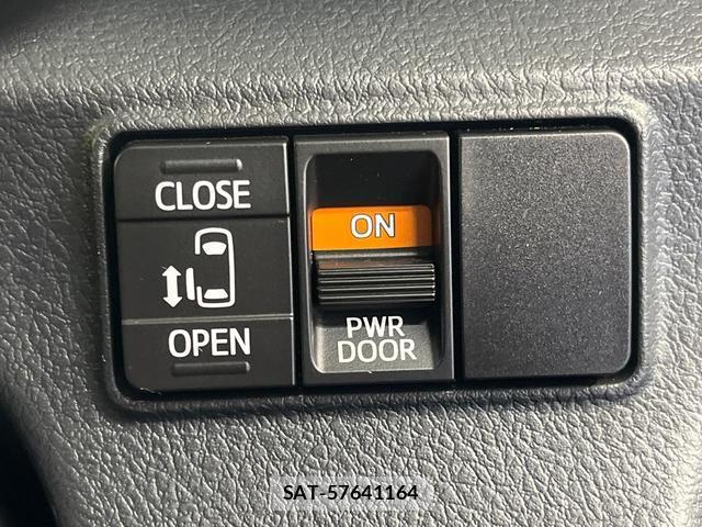 Toyota SIENTA 2016-07 8854408-4