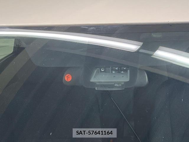 Toyota SIENTA 2016-07 8854408-5