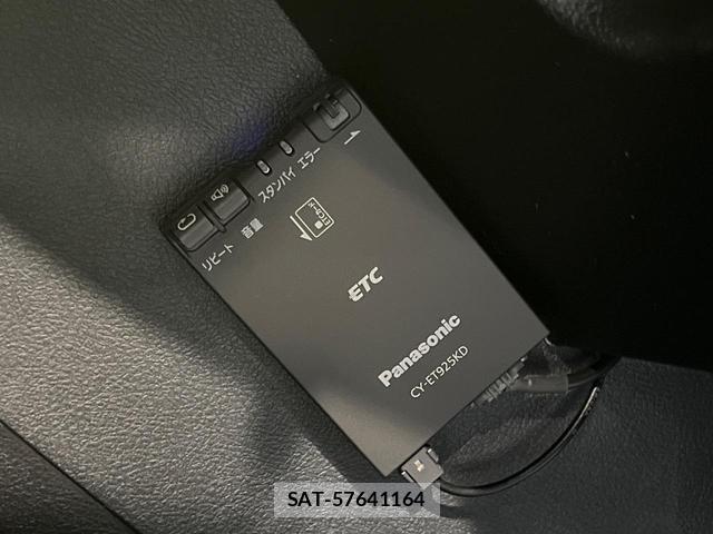 Toyota SIENTA 2016-07 8854408-6