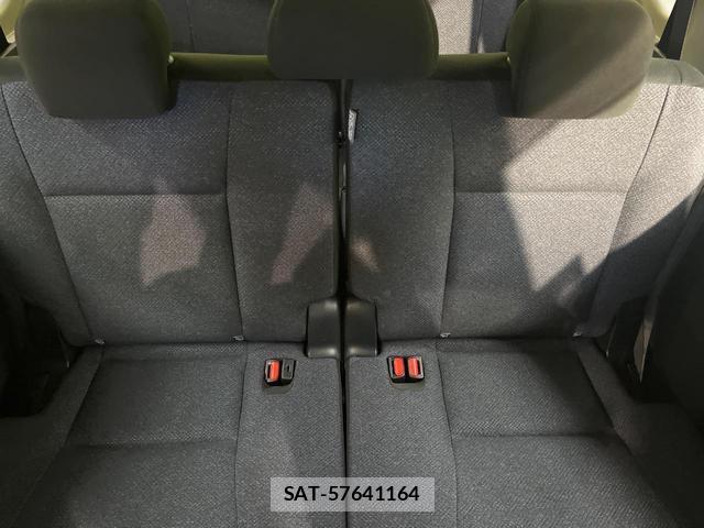 Toyota SIENTA 2016-07 8854408-9