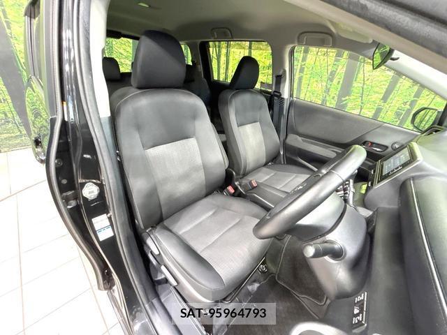 Toyota SIENTA 2021-10 8854820-8
