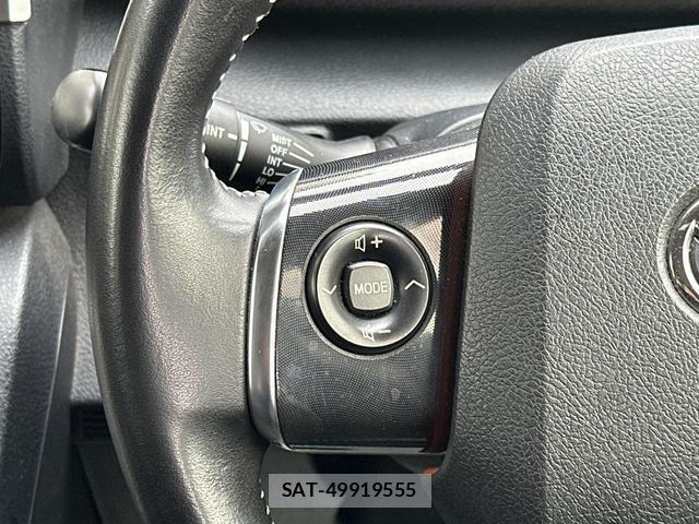 Toyota SIENTA 2018-05 8854879-18