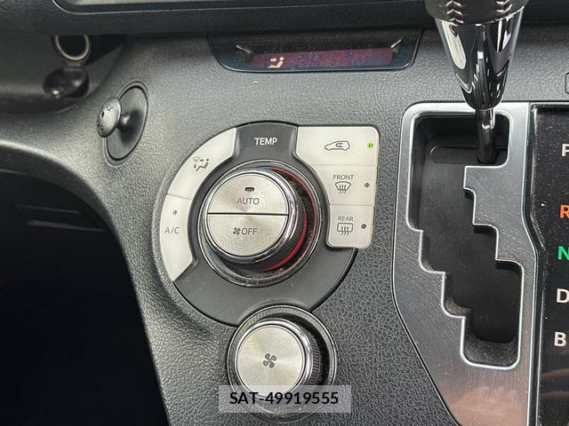 Toyota SIENTA 2018-05 8854879-7