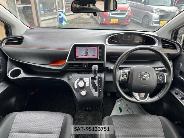 Toyota SIENTA 2021-04 8854884-1