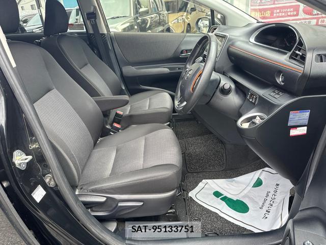 Toyota SIENTA 2021-04 8854884-11