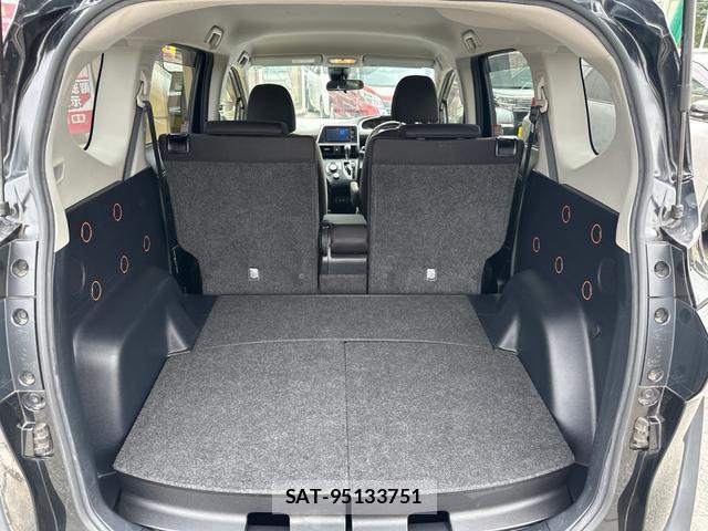 Toyota SIENTA 2021-04 8854884-17