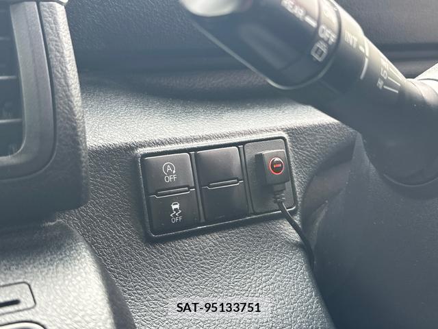 Toyota SIENTA 2021-04 8854884-9