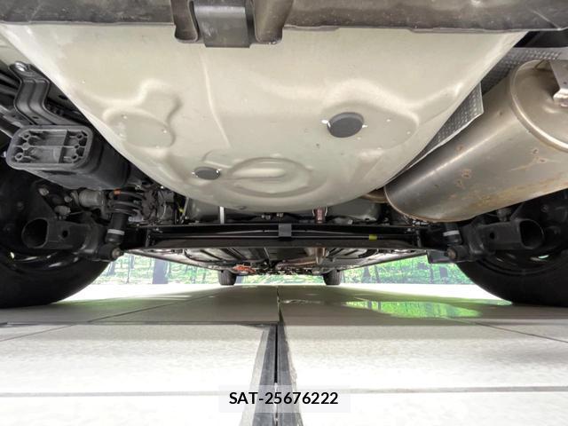 Toyota SIENTA 2019-03 8854968-19