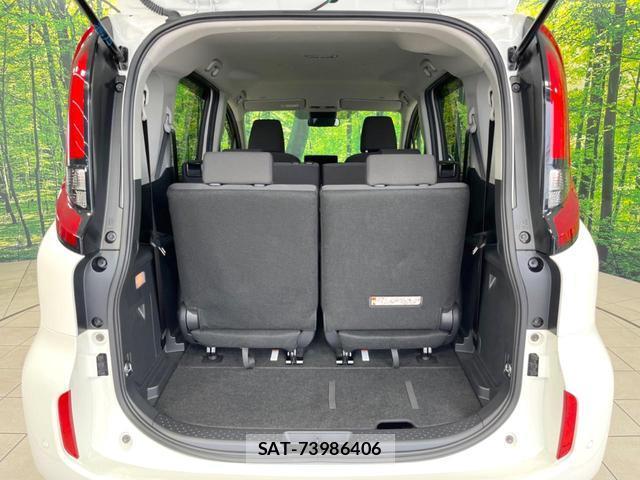 Toyota SIENTA 2022-09 8854970-11