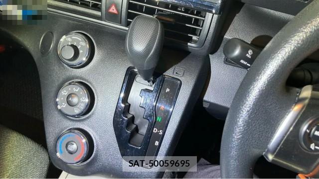 Toyota SIENTA 2017-07 8855337-14