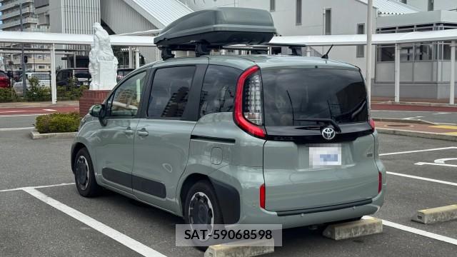 Toyota SIENTA 2023-11 8855363-12