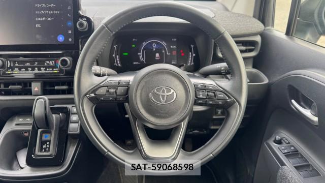 Toyota SIENTA 2023-11 8855363-15