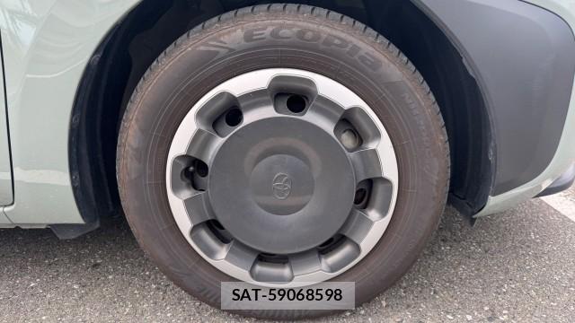 Toyota SIENTA 2023-11 8855363-7