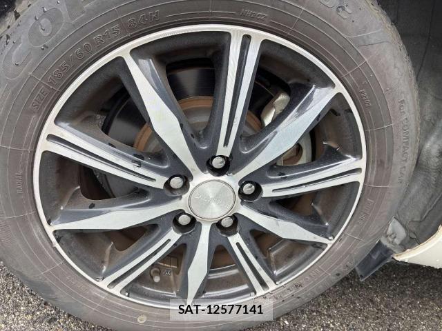 Toyota SIENTA 2020-07 8855458-10
