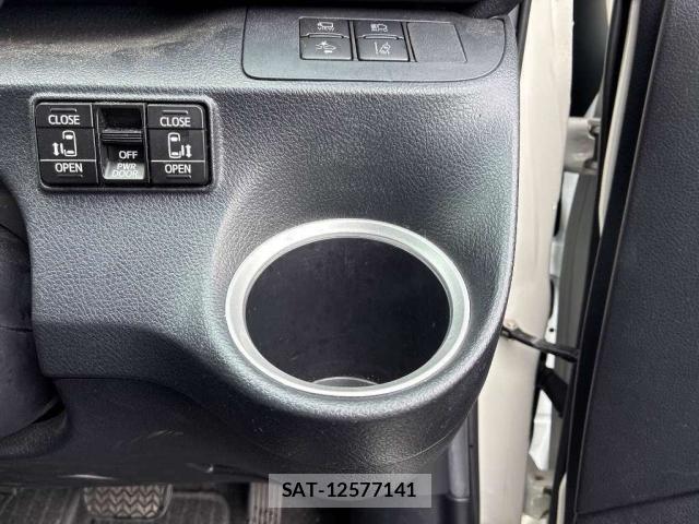 Toyota SIENTA 2020-07 8855458-7