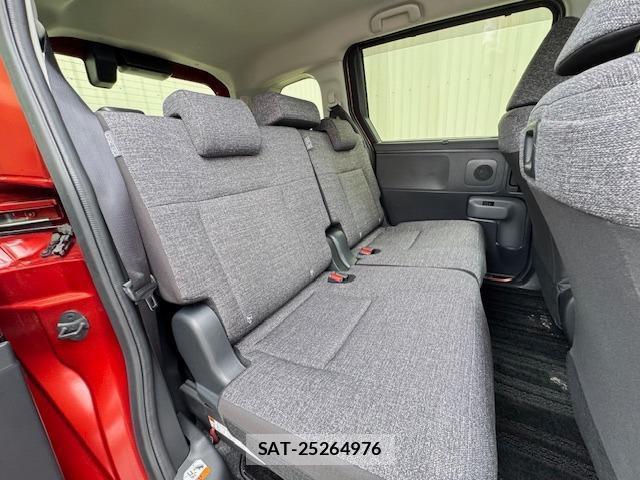 Toyota SIENTA 2024-06 8855527-3