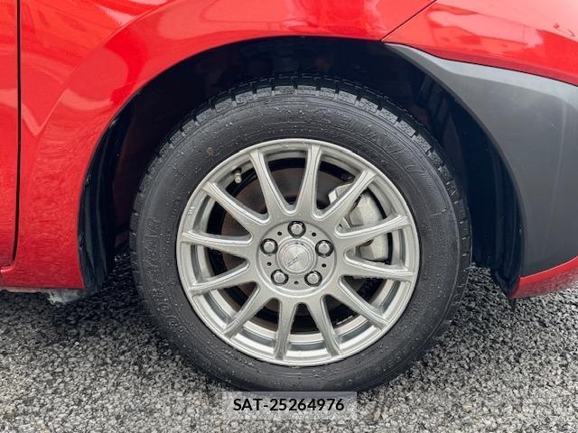 Toyota SIENTA 2024-06 8855527-9