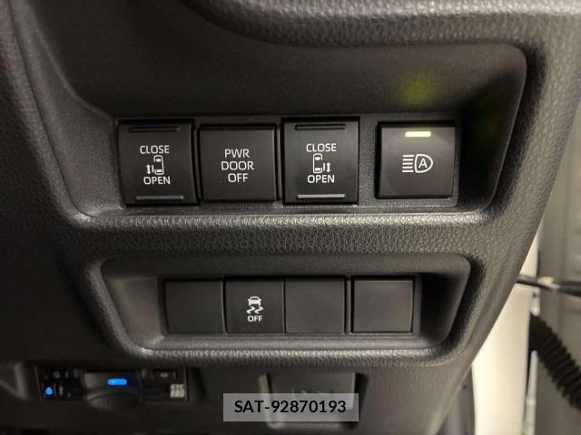 Toyota SIENTA 2023-12 8855583-9