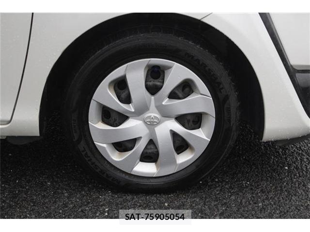 Toyota SIENTA 2016-05 8855599-11