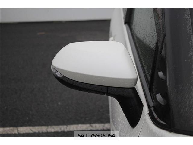 Toyota SIENTA 2016-05 8855599-15
