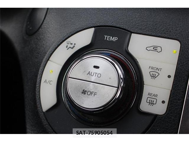 Toyota SIENTA 2016-05 8855599-5