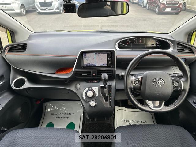 Toyota SIENTA 2016-08 8855631-1