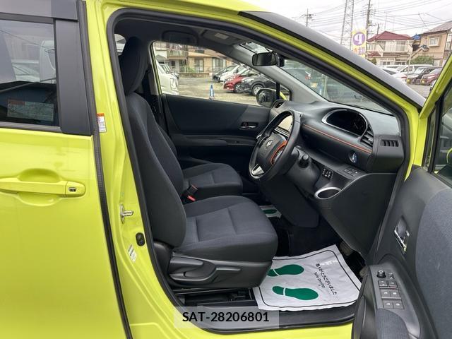 Toyota SIENTA 2016-08 8855631-10