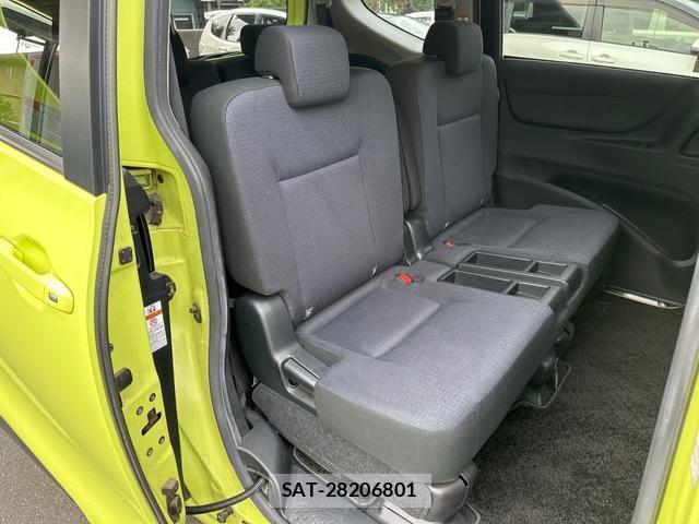 Toyota SIENTA 2016-08 8855631-14