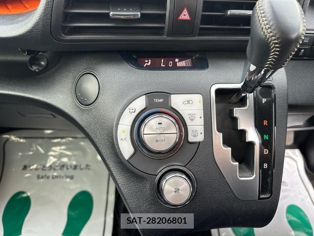 Toyota SIENTA 2016-08 8855631-7