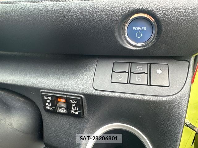 Toyota SIENTA 2016-08 8855631-8
