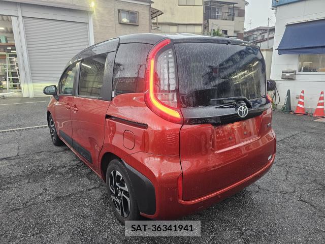 Toyota SIENTA 2023-11 8855673-1