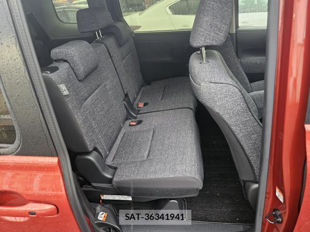 Toyota SIENTA 2023-11 8855673-6