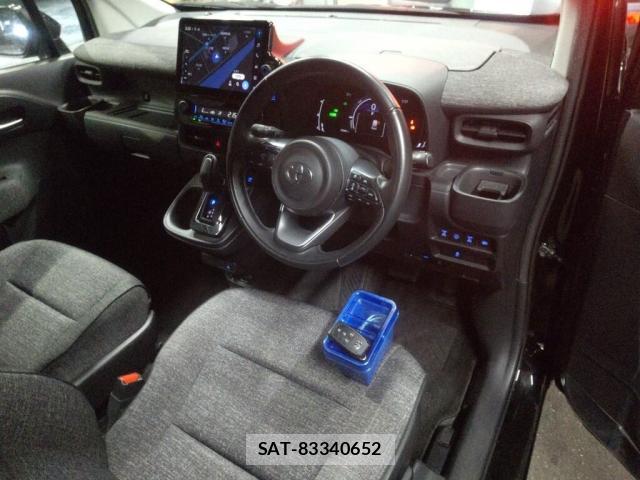 Toyota SIENTA 2024-10 8855730-2