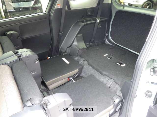 Toyota SIENTA 2024-08 8856053-9