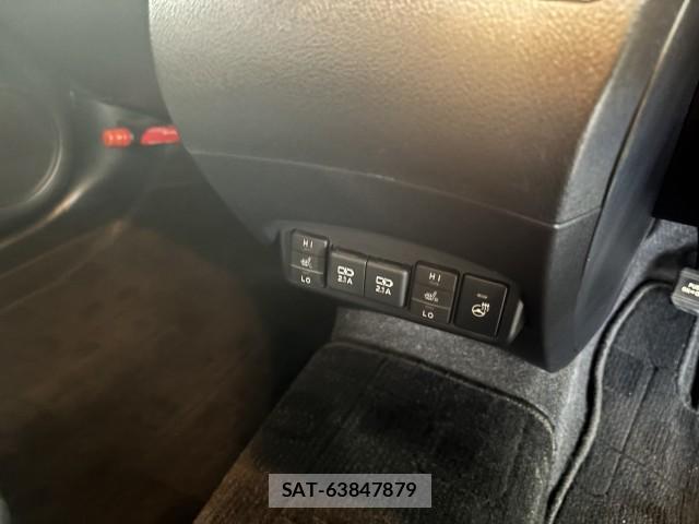Toyota SIENTA 2021-06 8856144-11