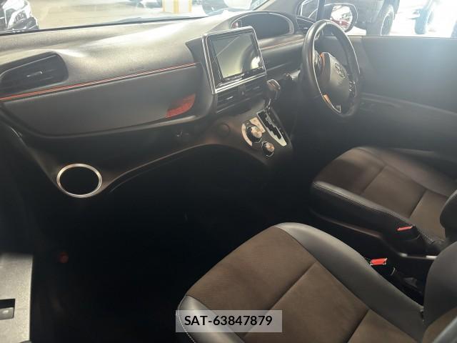 Toyota SIENTA 2021-06 8856144-2