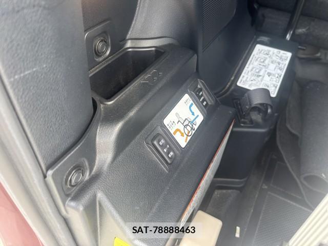 Toyota SIENTA 2022-01 8856151-7