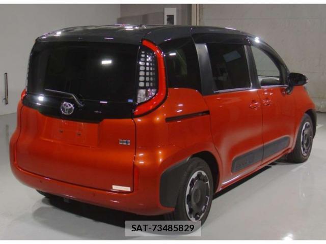 Toyota SIENTA 2024-02 8856221-1