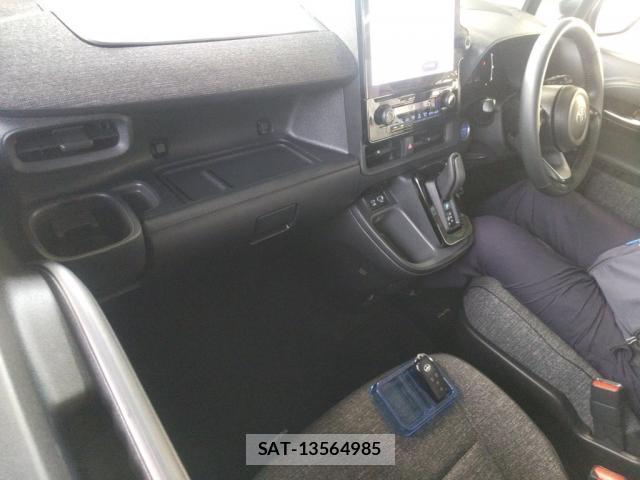 Toyota SIENTA 2023-03 8856290-2