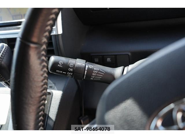 Toyota SIENTA 2018-03 8856502-14