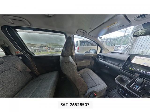 Toyota SIENTA 2023-09 8856572-6