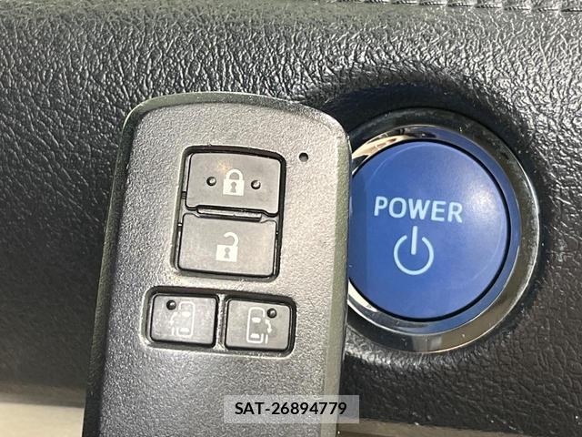 Toyota SIENTA 2017-05 8856679-6